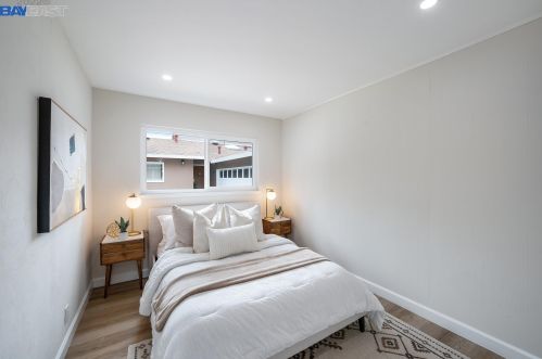 1143 Carey Dr, Concord CA 94520-4337 exterior