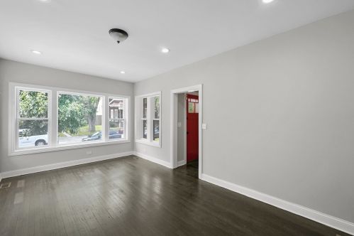 7141 Wabash Ave, Chicago IL 60628-7349 exterior