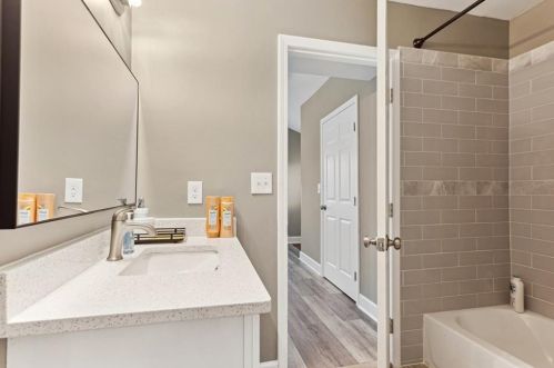 4096 Clay Dr, Atlanta GA  30360-2522 exterior