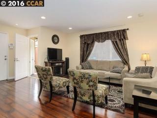 1174 San Miguel Rd, Concord CA  94518-1360 exterior