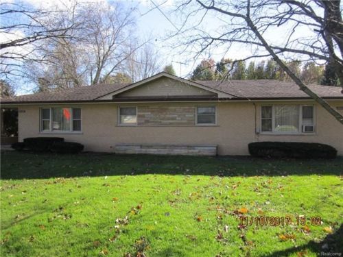 24060 26 Mile Rd, Macomb Township MI  48042-1505 exterior