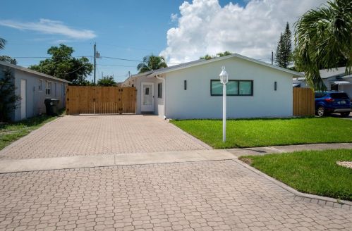 524 53rd St, Boca Raton FL  33487-3733 exterior