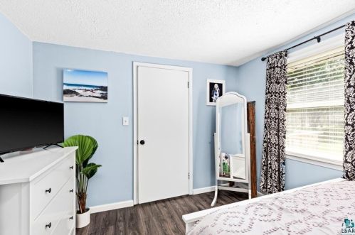 4228 Lavaque Rd, Duluth MN 55811-3667 exterior