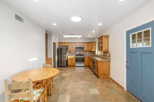 1458 Olympic Club Dr, Tucson AZ  85710-7250 exterior