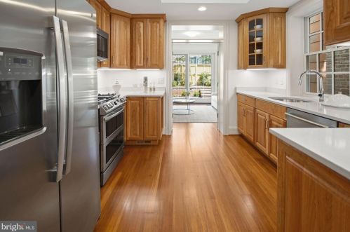 1677 32 St, Washington DC 20007-2931 exterior