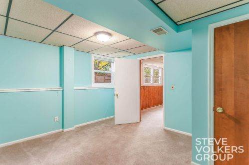 7385 Sunview Dr, Grand Rapids MI 49548-7381 exterior