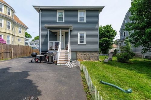 17 Bedford St, Quincy MA 02169-1902 exterior