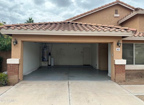 6813 Linda Ln, Chandler AZ 85226-1841 exterior