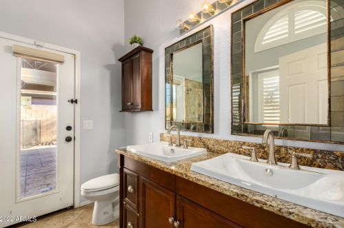 21824 44th Pl, Phoenix AZ 85050-6935 exterior