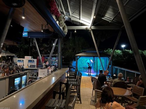 2917 Poplar St, Naples FL exterior