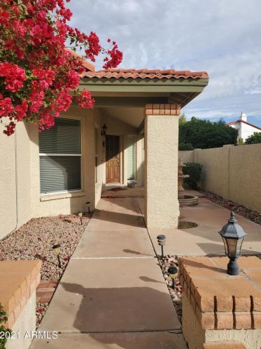 1421 Desoto St, Chandler, AZ 85224-7848