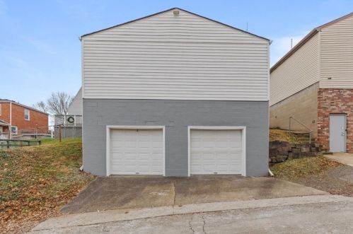 10 Amherst Ave, Pittsburgh PA 15229-1536 exterior