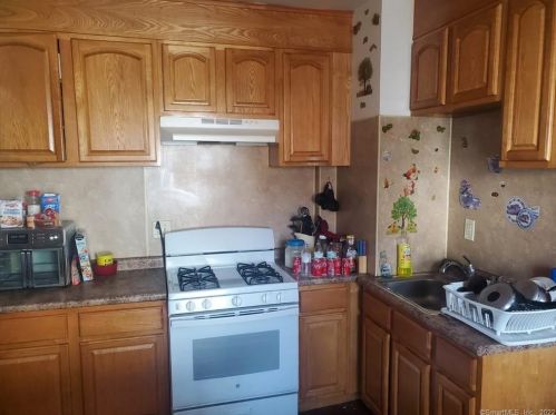 219 Bond St, New Britain, CT 06053-3934