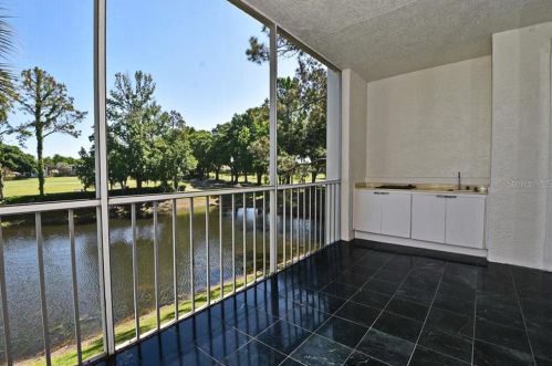 443 Hamptoncrest Cir, Lake Mary FL  32746-4303 exterior