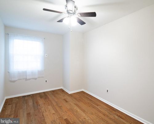 8122 Dorcas St, Philadelphia PA 19111-4112 exterior