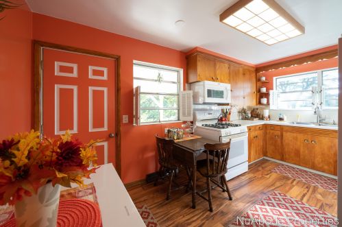 912 Westend Ave, Grand Rapids MI 49504-3847 exterior