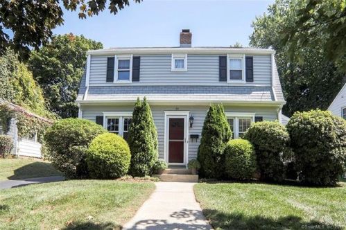 19 Ludlow Mnr, Norwalk, CT 06855-2010