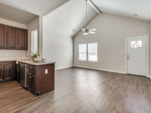 413 Elm St, Denison TX  75021-2428 exterior