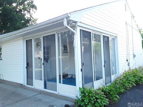 180 Olive St, Piscataway NJ 08854-1941 exterior