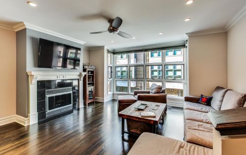 777 Melrose St, Chicago IL 60618-6318 exterior