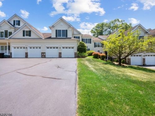 26 Jade Ln, Parsippany, NJ 07834-3719