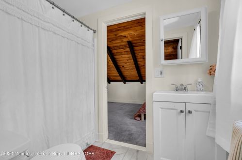 218 Chandler Rd, Jackson Twp NJ  08527-4339 exterior