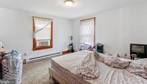 406 Fulton St, Hanover PA 17331-2723 exterior