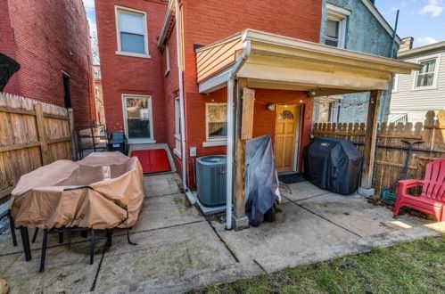 241 38 St, Pittsburgh PA 15201-1807 exterior