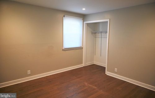 9427 Academy Rd, Philadelphia PA  19114-2623 exterior