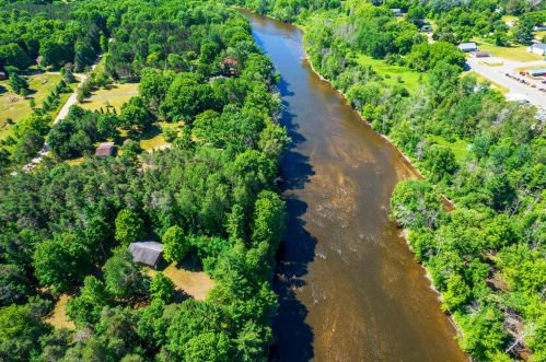 21219 West Dr, Big Rapids, MI 49307-9009