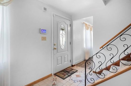 286 Pheasant Dr, Pittsburgh, PA 15235-3160