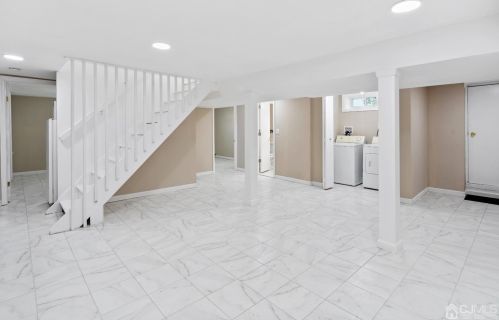 147 Fisher Ave, Piscataway NJ  08854-4830 exterior