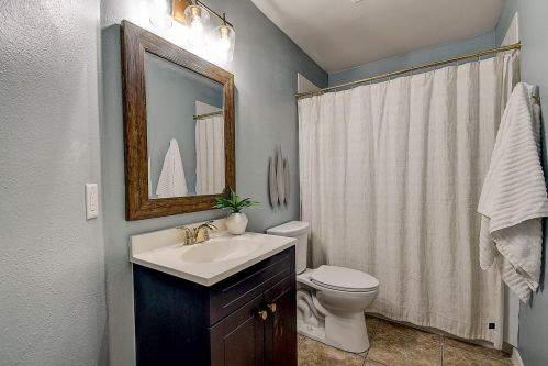 9759 Fox Hollow Rd, Tampa FL  33647-1831 exterior