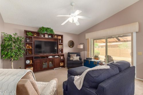 6350 Sawgrass Dr, Chandler AZ 85249-4352 exterior