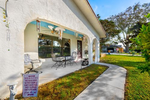 1949 Cheltenham St, Fort Pierce, FL 34983-4603