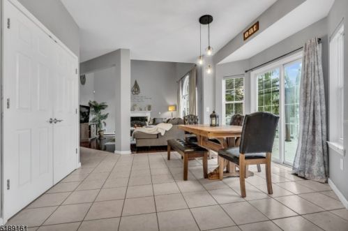 26 Francis Dr, Bridgewater NJ  08807-5714 exterior