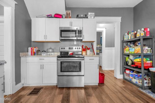 616 Liberty St, Grand Rapids MI 49503-8067 exterior