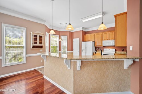 165 Pinecrest Dr, Bluffton SC 29910-7803 exterior