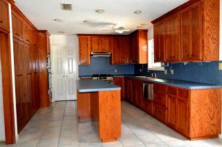 1126 Klamath Ln, Houston TX  77090-1221 exterior