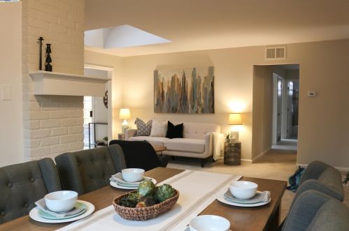 1243 5th Ave, Concord, CA 94518-1438