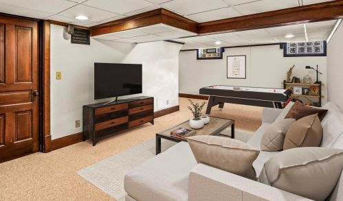 4426 Ardmore Ave, Milwaukee WI 53211-1112 exterior