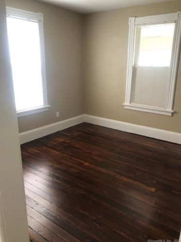 33 Sunrise Ave, New Britain CT  06051-2120 exterior