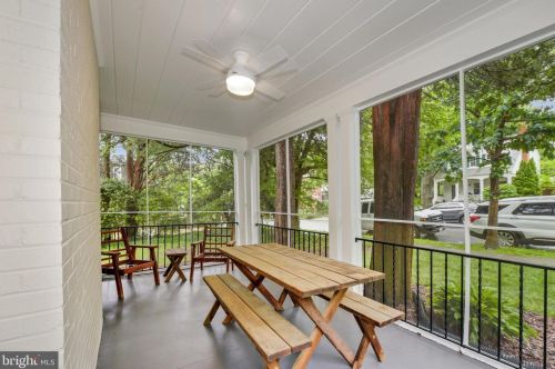 4401 Burlington Pl, Washington DC  20016-4421 exterior