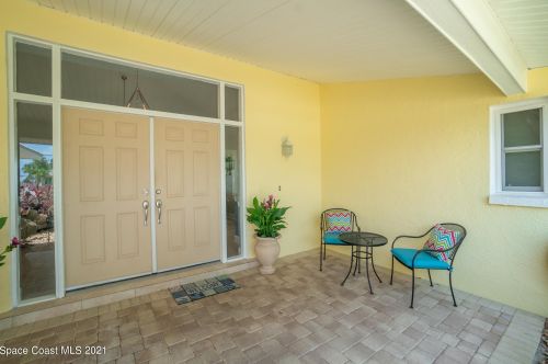 3010 Newfound Harbor Dr, Merritt Island FL 32952-2624 exterior