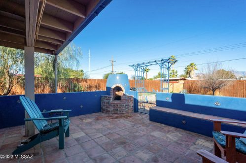 7925 Beverly St, Tucson AZ 85710-5803 exterior