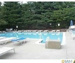 1016 Waterford Dr, Edison NJ  08817-1923 exterior