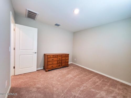 8057 Albeniz Pl, Phoenix AZ  85043 exterior