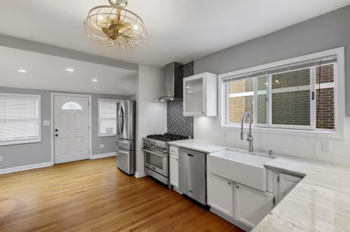 4744 Laramie Ave, Chicago IL 60803-6818 exterior