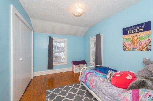 920 13 Ave, Duluth MN 55805-1641 exterior