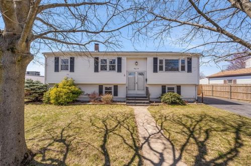 32 Spicer St, Providence, RI 02904-4461